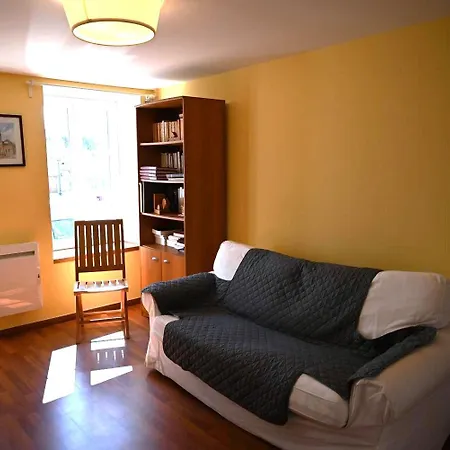 Le Banc Sous Les Tilleuls Holiday home