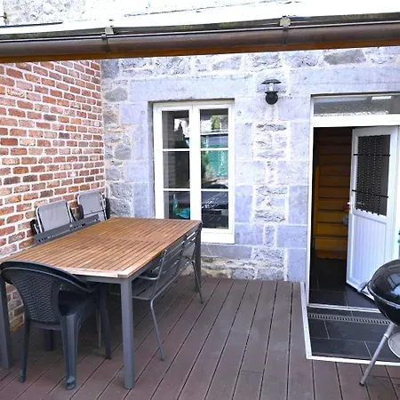 Le Banc Sous Les Tilleuls Holiday home Chooz