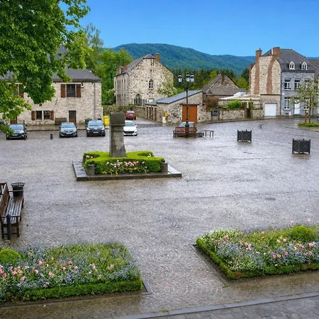 Le Banc Sous Les Tilleuls Vakantiehuis *